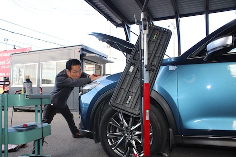 CX-5の複数へこみ修理、デントリペアでお得にスッキリ解決！