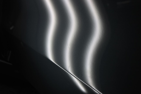 N-BOXのドアへこみ修理、デントリペアで笑顔の仕上がり