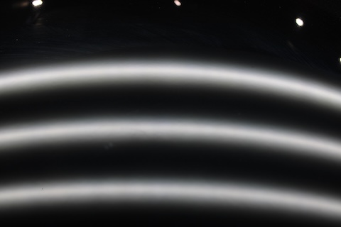 プリウスのアルミボンネット凹みも修理可能！塗装しないデントリペア