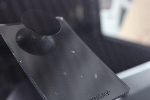 フロントガラスのひび割れは修理できる？まずはご相談ください！