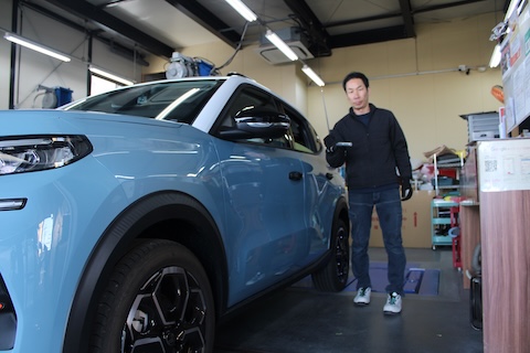 シトロエン C3 ドアパンチへこみをデントリペア修理｜交野市