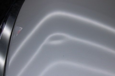 エスクワイア ボンネットの大きなへこみを塗装しない修理｜交野市