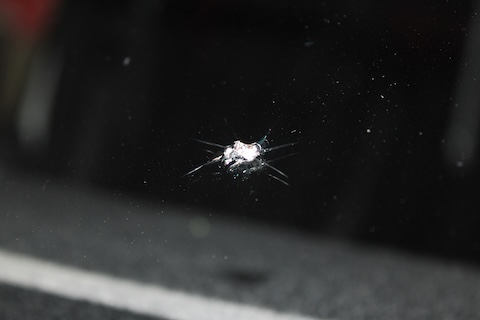 フロントガラスの色んなひび割れ修理対応！交野市