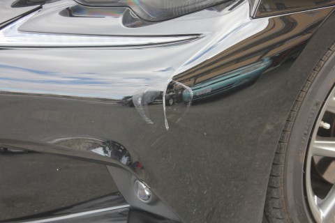 レクサス　バンパー修理