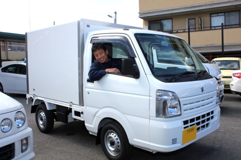スズキ　キャリー冷凍車