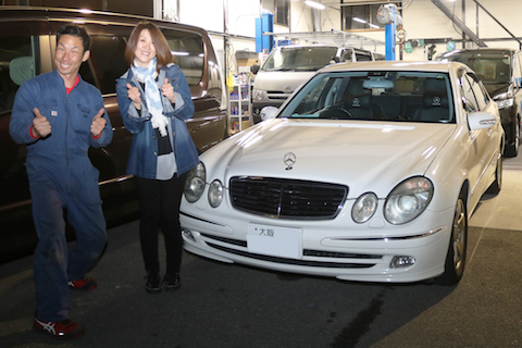 ガラス割られて車上荒し!ガラス交換と飛散したガラス掃除は、大阪のデントスマイル !