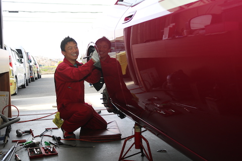 愛車の凹み修理のおすすめは、やっぱりデントリペア！