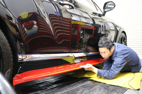 大阪のカーラッピング施工、デザインや部分施工もお任せ!