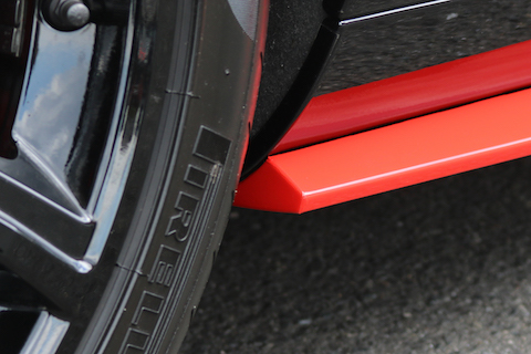 大阪のカーラッピング施工、デザインや部分施工もお任せ!