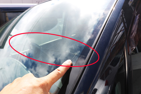 一番最安値のフロントガラス交換で、ムーブのお客様は大満足!