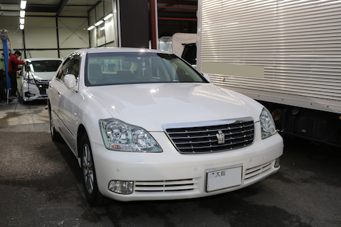 大阪府交野市でフロントガラス交換を最大限お安く提供!