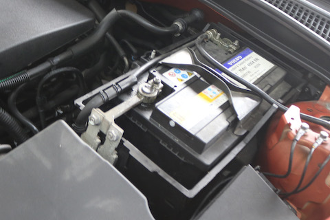 車のバッテリー交換。純正?社外?メーカーの違いやサイズ