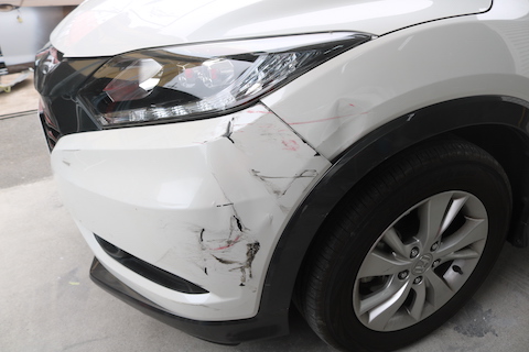 車の傷修理を安くする再生修理、板金・塗装！