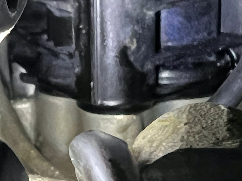 ベンツA180のオイル漏れ修理