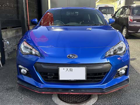 フロントガラス修理とヘッドライト磨きをワンストップ解決