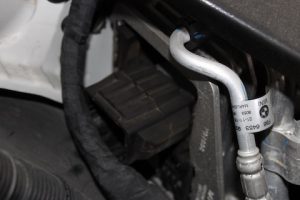 BMW2シリーズのエンジン振動修理、エンジンマウント交換で快適に