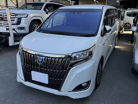 フロントガラスをコートテクトガラスに交換!夏も快適な車内空間へ