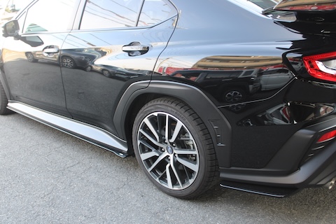 WRXの薄いキズを塗装修理で美しく再生!部品交換なしで費用も最小限に