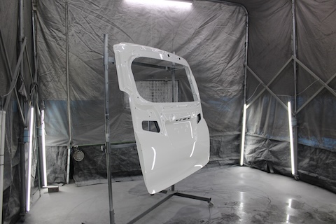 アルファード リアゲート・バンパーを車両保険で交換修理|交野市