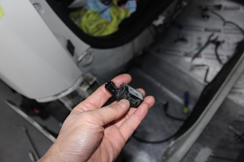 アルファード リアゲート・バンパーを車両保険で交換修理|交野市