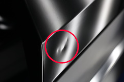 フェンダーのへこみ1